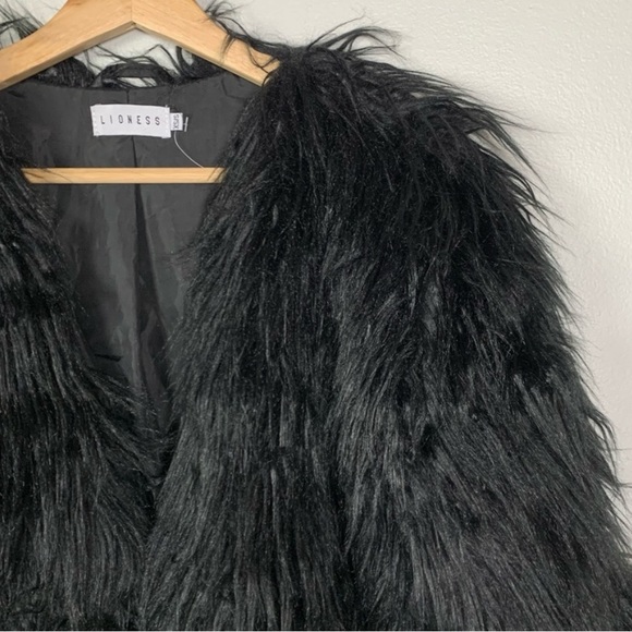 ❣️HOST PICK❣️ December’s Best Dressed Party! - Picture 3 of 6